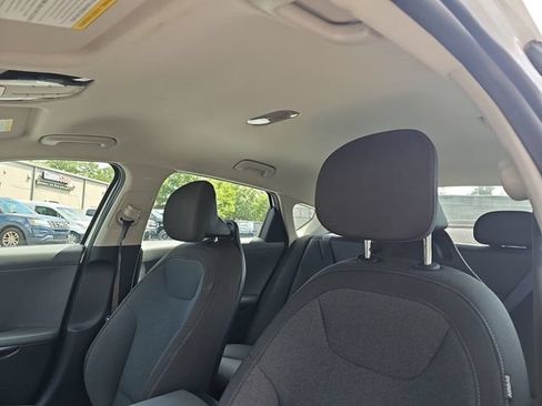 Used 2025 Kia K4 FWD image 14