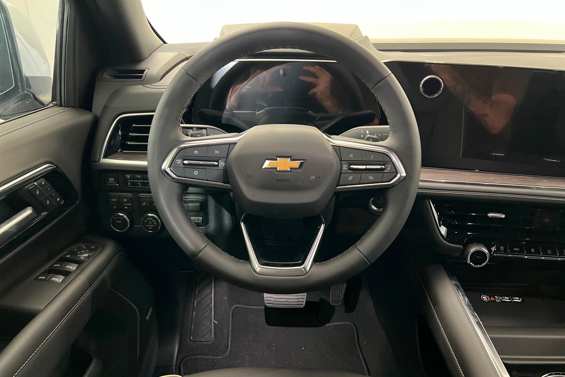 New 2026 Chevrolet Tahoe Premier AWD/4WD image 13