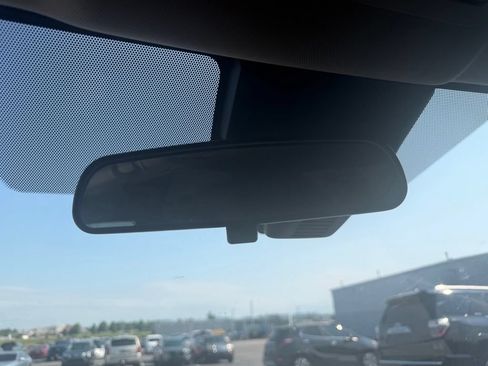 Used 2020 Nissan Rogue S FWD image 19