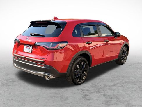 Certified 2025 Honda HR-V Sport image 6
