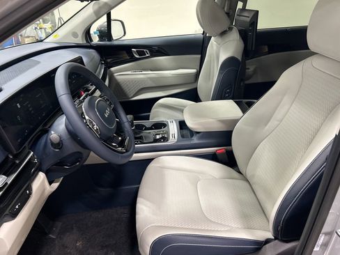 New 2026 Kia Carnival SX Prestige image 9