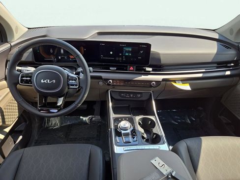 New 2026 Kia Carnival EX image 21