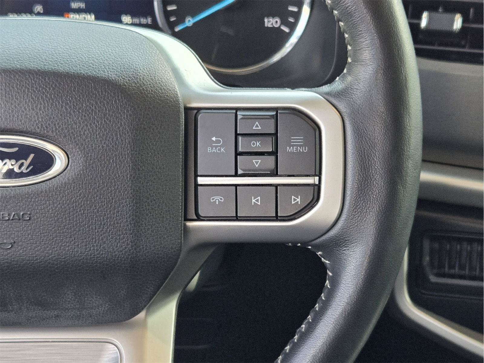 Used 2024 Ford Expedition XLT RWD image 28