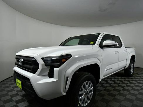 New 2025 Toyota Tacoma SR5 image 6