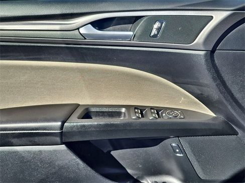 Used 2018 Ford Fusion S image 18