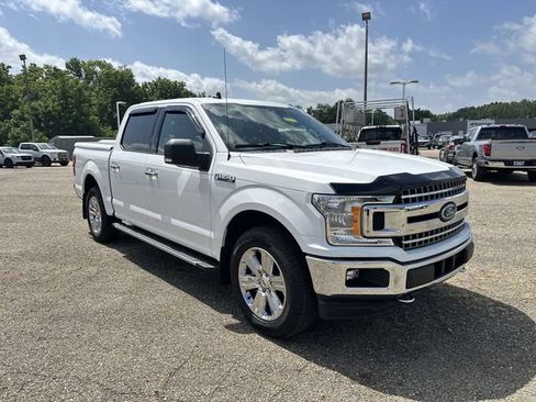 Used 2019 Ford F150 XLT w/ Equipment Group 302A Luxury AWD/4WD image 11