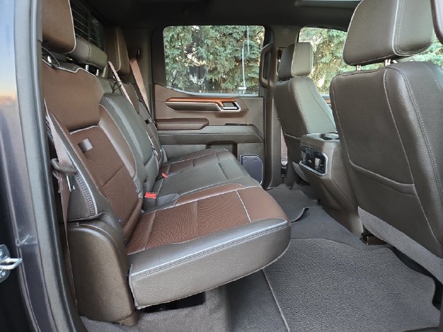 Used 2023 GMC Sierra 1500 Denali w/ Denali Reserve Package AWD/4WD image 38