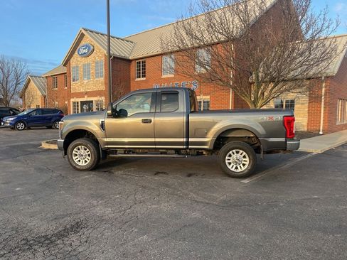 Used 2019 Ford F350 XLT image 15