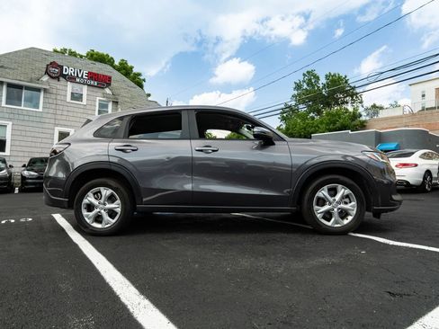 Used 2025 Honda HR-V LX image 2