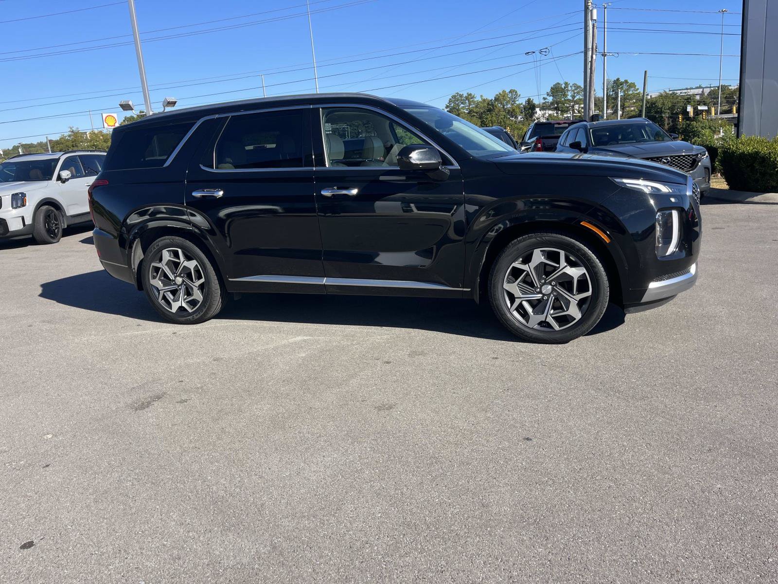 Used 2021 Hyundai Palisade Calligraphy w/ Cargo Package AWD/4WD image 2
