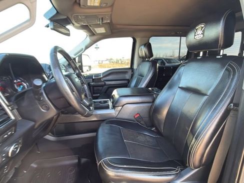 Used 2021 Ford F250 Lariat w/ Lariat Ultimate Package image 21