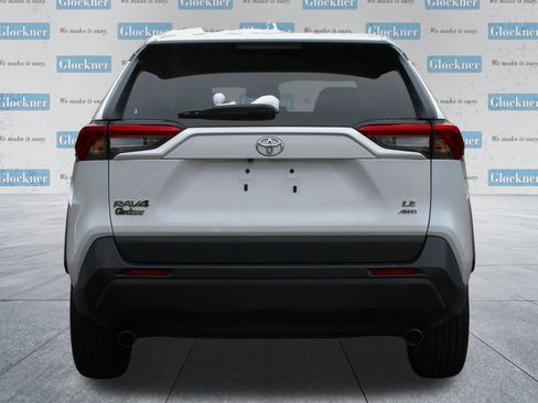 Used 2024 Toyota RAV4 LE image 7