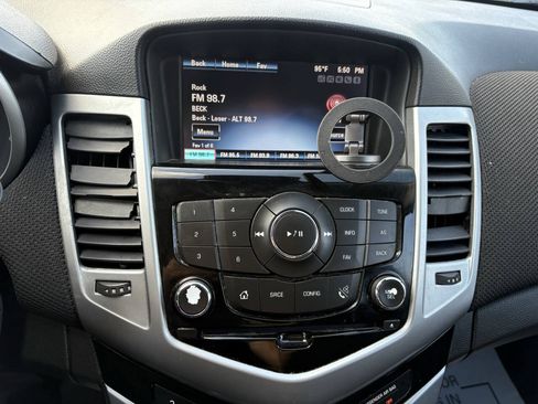Used 2013 Chevrolet Cruze Eco FWD image 25