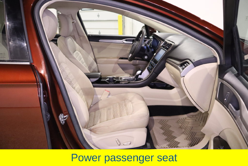 Used 2016 Ford Fusion SE FWD image 30