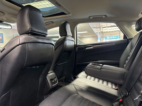 Used 2020 Ford Fusion SEL image 20