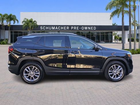 Certified 2022 GMC Terrain SLT w/ Infotainment Package II image 8