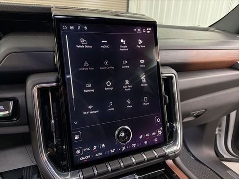 Used 2025 GMC Yukon Denali image 41