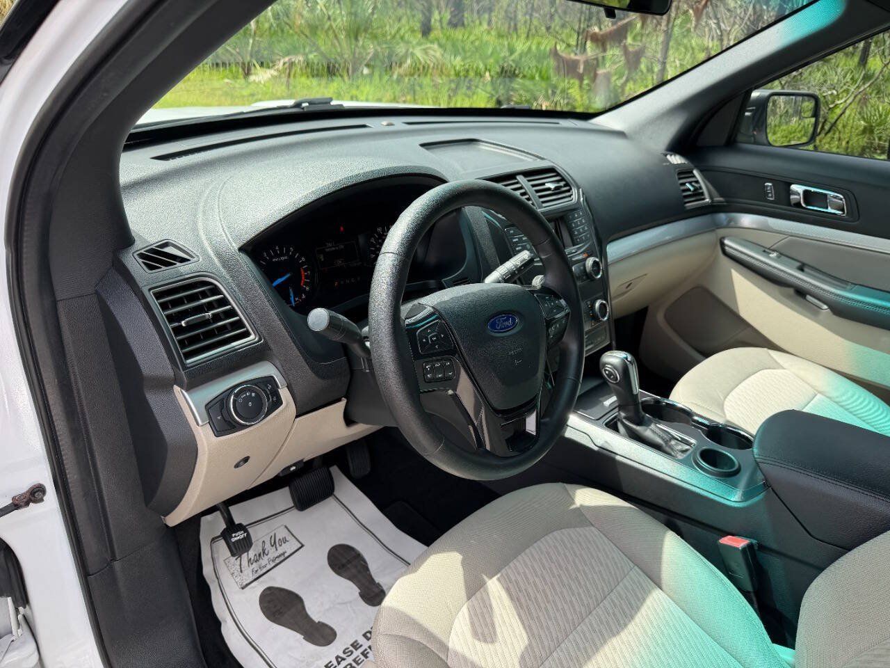 Used 2019 Ford Explorer FWD image 11