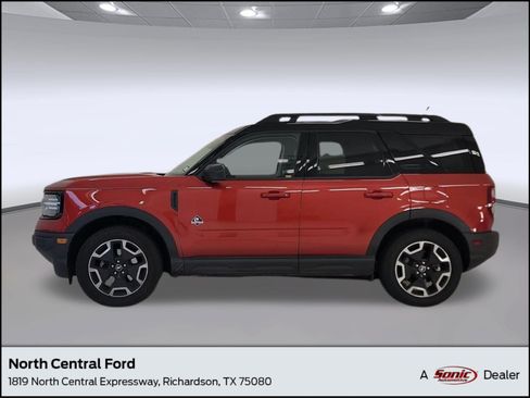 Certified 2022 Ford Bronco Sport Outer Banks w/ Tech Package AWD/4WD image 1