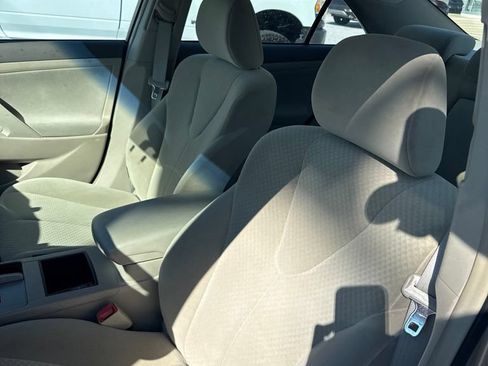 Used 2008 Toyota Camry LE FWD image 6