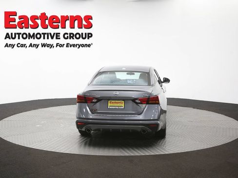 Used 2023 Nissan Altima 2.5 SV w/ SV Premium Package FWD image 38