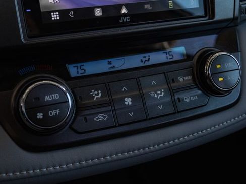 Used 2013 Toyota RAV4 Limited image 18