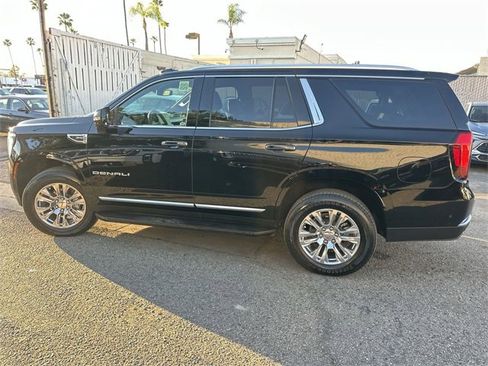 Used 2025 GMC Yukon Denali image 7