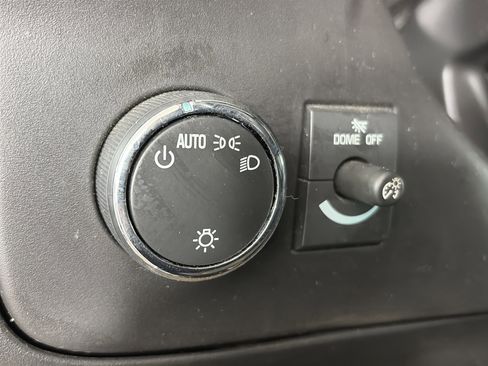 Used 2021 Chevrolet Express 2500 w/ Driver Convenience Package image 26