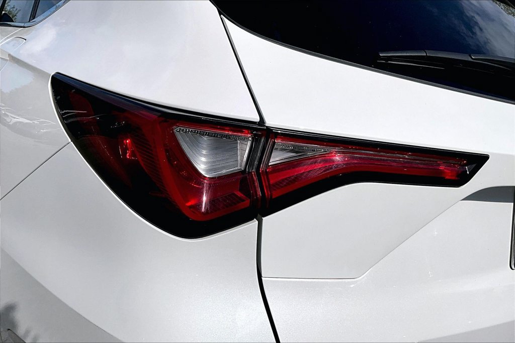Used 2023 Acura MDX w/ Technology Package AWD/4WD image 42
