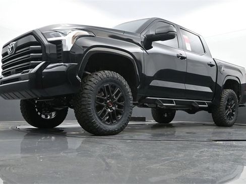 New 2026 Toyota Tundra SR image 25