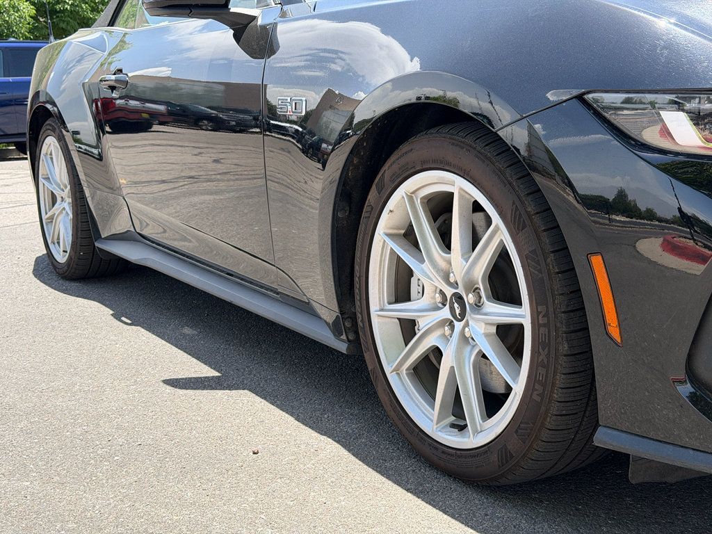 Used 2024 Ford Mustang GT Premium RWD image 4