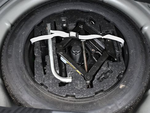 Used 2013 Volkswagen Beetle 2.5 50's Edition image 29