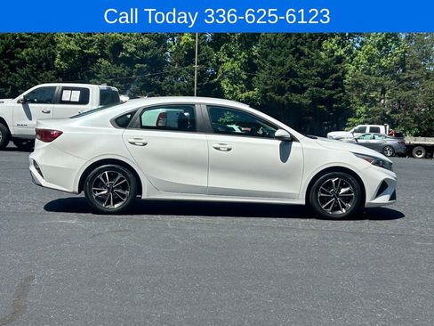 Used 2024 Kia Forte LXS FWD image 6