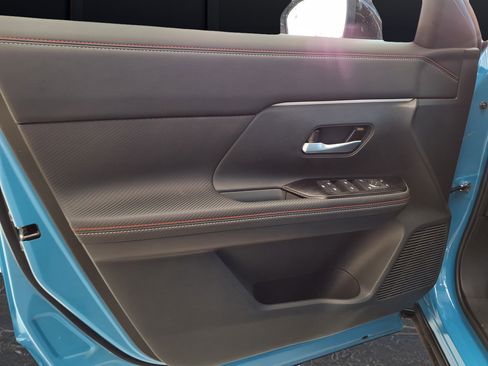 New 2026 Nissan Kicks SR AWD/4WD image 53