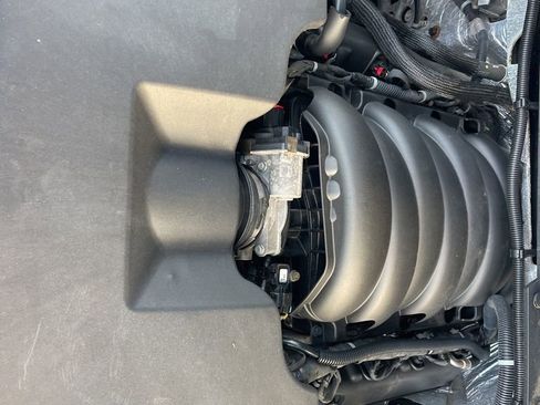 Used 2017 Chevrolet Silverado 1500 High Country image 35