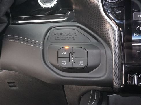 Used 2026 RAM 2500 Limited AWD/4WD image 20