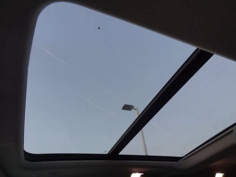 Used 2023 Toyota Sequoia Limited image 8