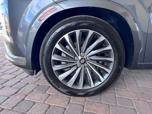 Used 2024 Hyundai Palisade Calligraphy image 32