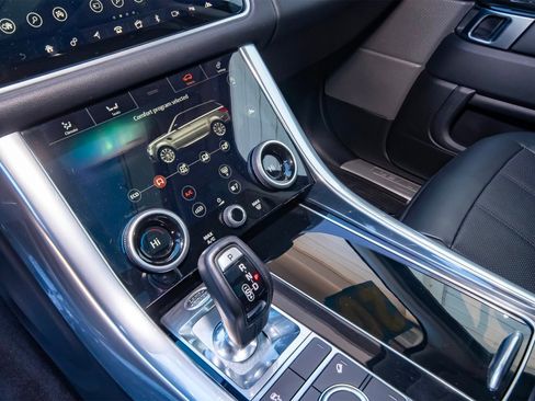 Used 2020 Land Rover Range Rover Sport HSE image 26