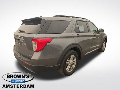 Used 2022 Ford Explorer XLT w/ Equipment Group 202A AWD/4WD image 10