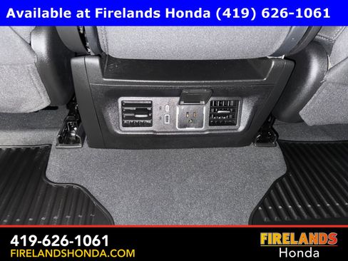 Used 2025 Chevrolet Silverado 1500 LT image 34