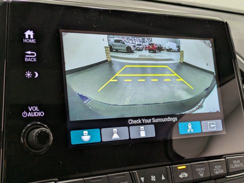 Certified 2023 Honda Odyssey Touring image 12