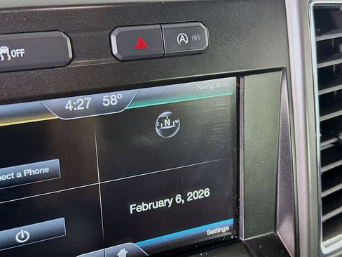 Used 2015 Ford F150 XLT w/ Equipment Group 302A Luxury image 22