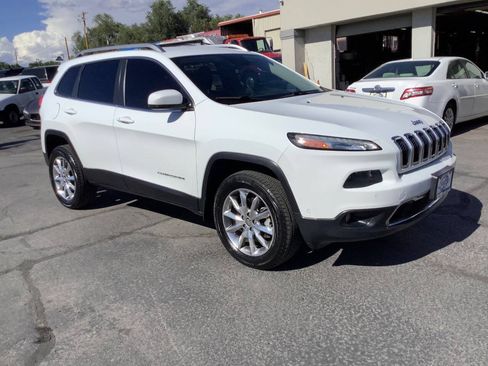 Used 2014 Jeep Cherokee Limited w/ Technology Group AWD/4WD image 18