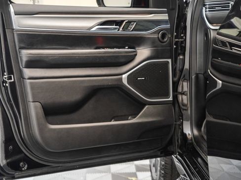 Used 2024 Jeep Wagoneer Series II AWD/4WD image 43