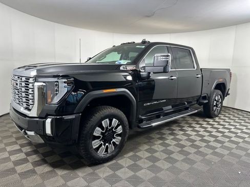 New 2025 GMC Sierra 2500 Denali w/ Denali Reserve Package image 7