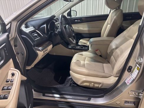 Used 2018 Subaru Outback 2.5i Limited image 15