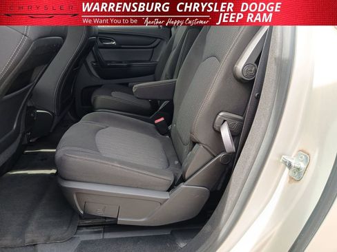 Used 2016 Chevrolet Traverse LT w/ Style and Technology Package image 14