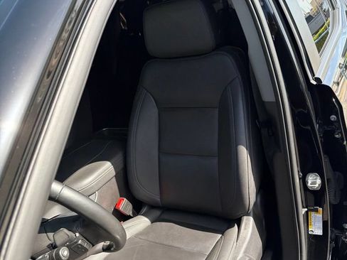 Used 2026 Chevrolet Silverado 1500 LT Trail Boss w/ Convenience Package II AWD/4WD image 5