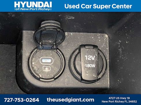 Used 2024 Hyundai Palisade SEL FWD image 36